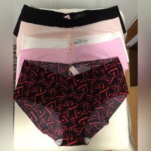 New Victoria’s Secret no show hiphugger panties